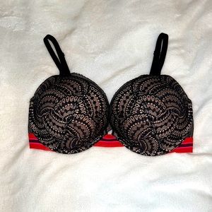 Victoria’s Secret Very Sexy Push-Up 34DD Bra